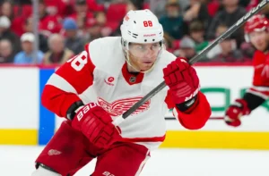 NHL Insider Believes Kane, Red Wings Likely To Reach New Deal