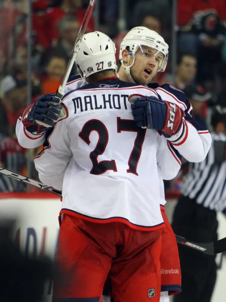 Former Columbus Blue Jackets Forward Manny Malhotra Wins Calder Cup