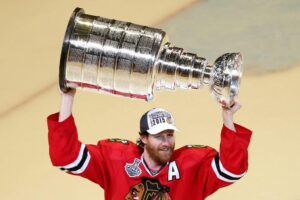 Hockey Hall of Fame 2025 class includes Chara, Keith, Thornton, Mogilny, Botterill
