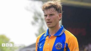 Dominic Gape: Colchester United sign Shrewsbury Town midfielder