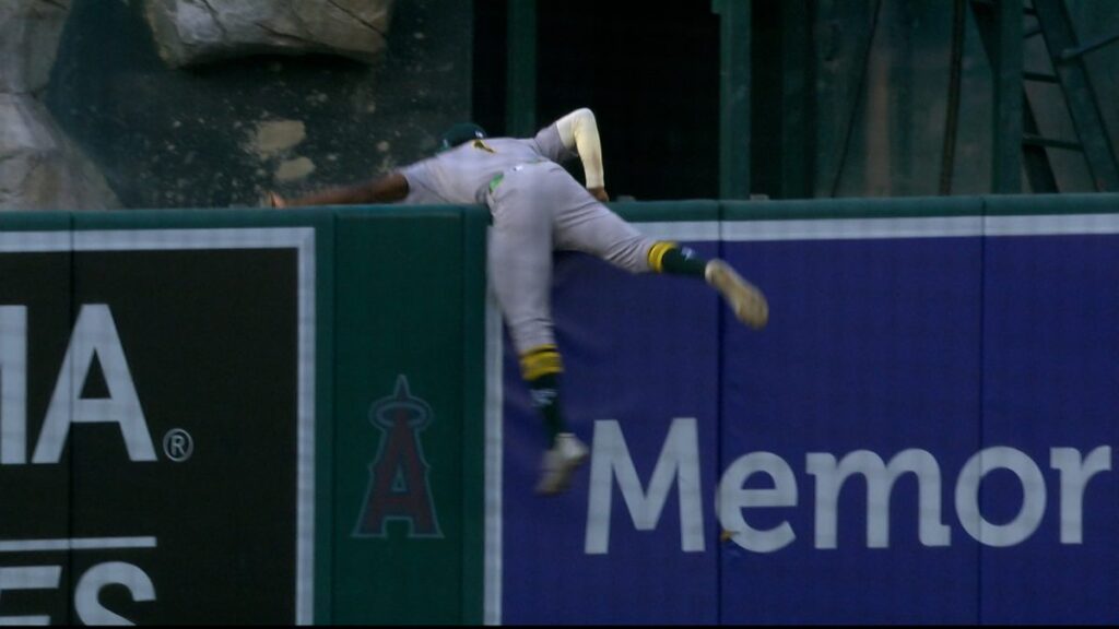 Athletics’ Denzel Clarke makes jaw-dropping catch to rob Angels homer – NBC Sports Bay Area & California