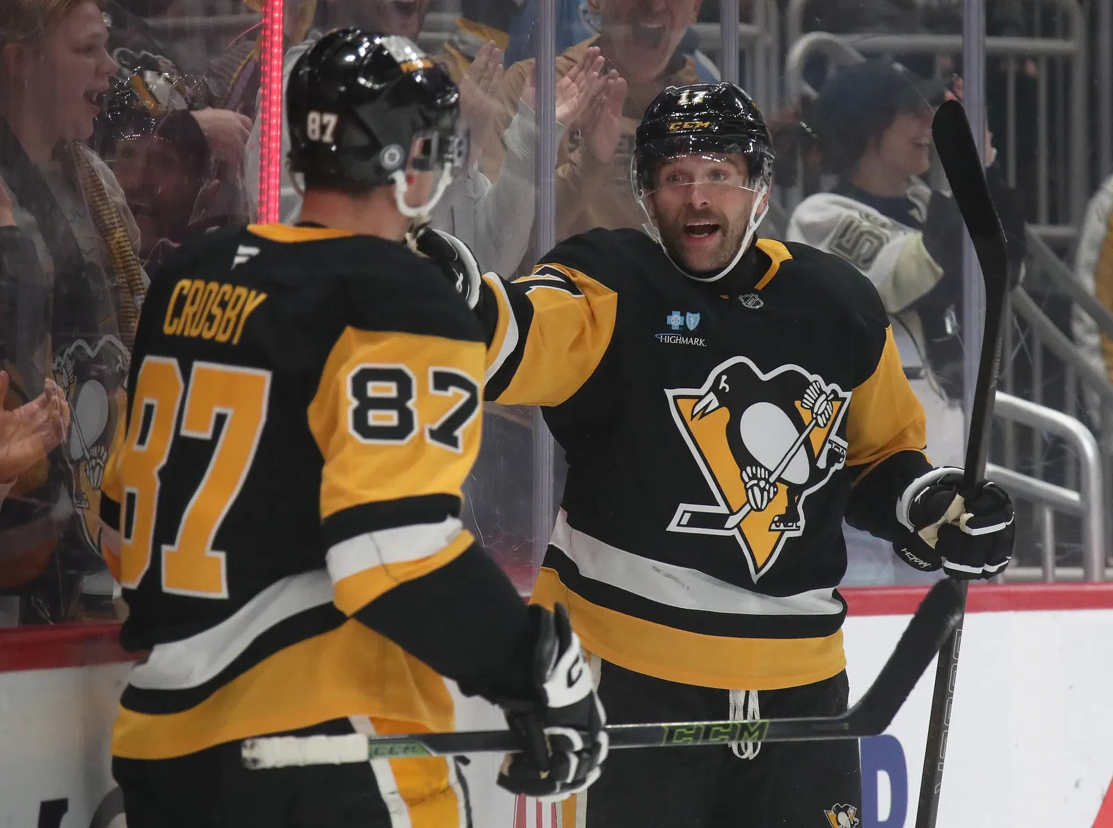 Penguins Facing Big Decision With Star Forward 