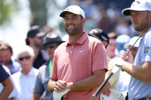 Dentist Competing Against Scottie Scheffler at US Open