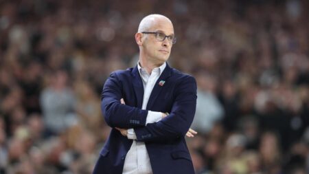 UConn’s Dan Hurley brushes off New York Knicks question amid search to replace Tom Thibodeau