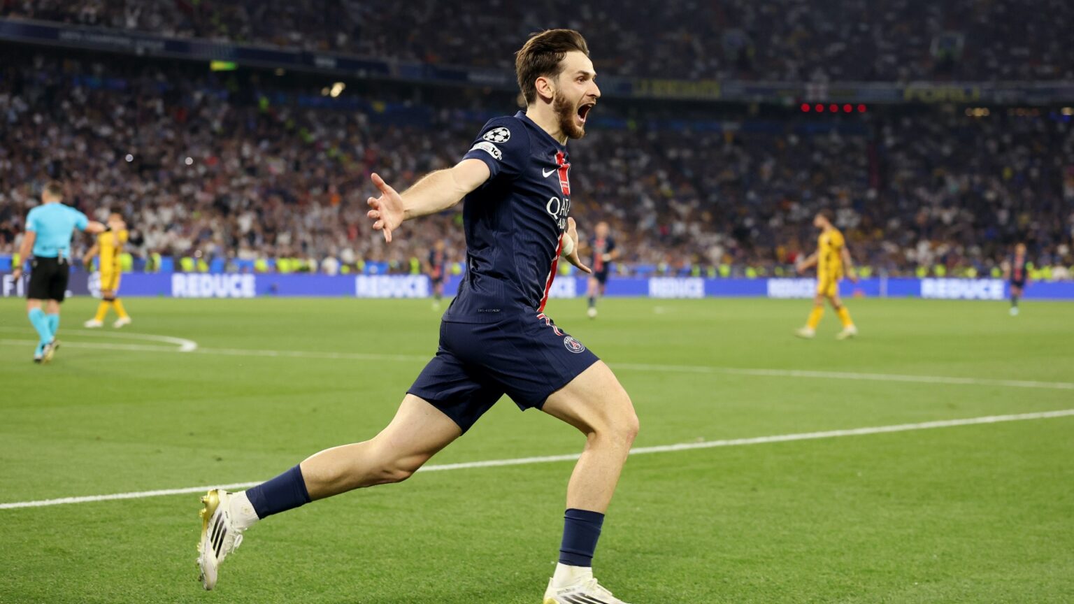 Chelsea Receive Boost as Napoli Could Lose Kvaratskhelia Replacement