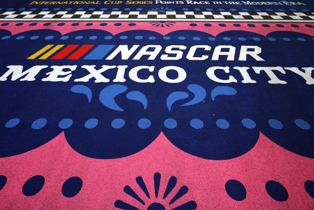 “Aircraft issues” force NASCAR to change Mexico race weekend schedule
