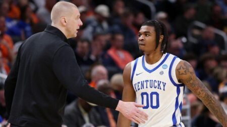 Mark Pope recounts Otega Oweh’s call confirming Kentucky basketball return