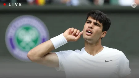 Carlos Alcaraz vs. Fabio Fognini live score, Wimbledon updates, result: Defending champion gets underway