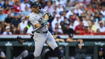 Yankees struggle to produce big hit in 6-1 loss to Reds