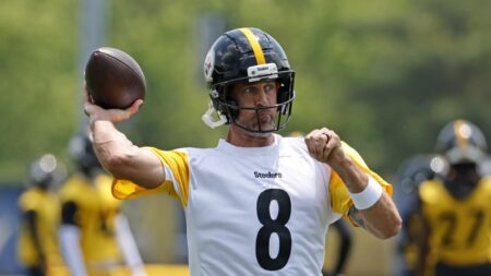 Aaron Rodgers: I had conversations with Mike Tomlin every single week