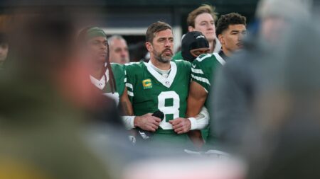 The Aaron Rodgers contract is a major bargain for the Steelers