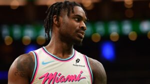 Davion Mitchell reportedly staying in Miami on two-year,  million contract.