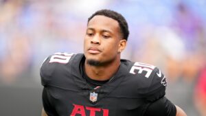 Falcons cut RB Jase McClellan to make room for UFL RB Jashaun Corbin