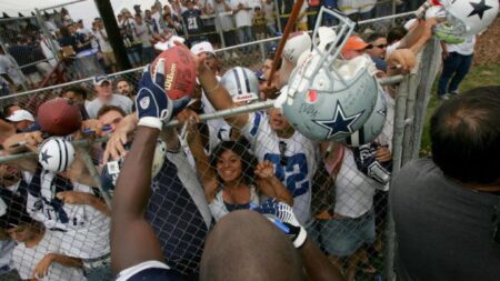 Cowboys will open 16 practices to fans in Oxnard
