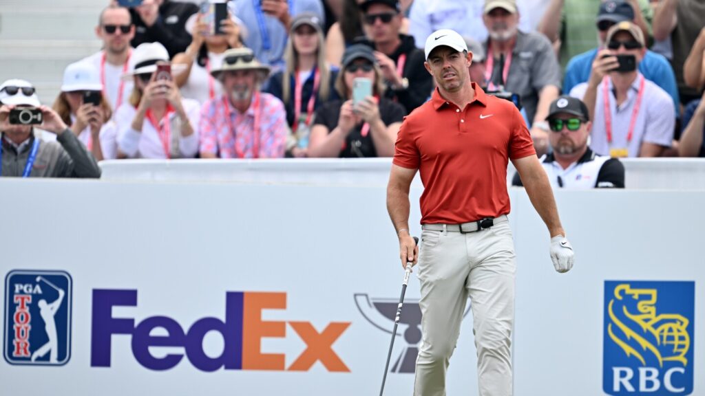 Rory McIlroy makes 8, plummets near bottom of leaderboard at RBC Canadian Open