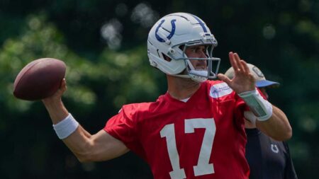 Daniel Jones touts “productive spring” in learning, understanding Colts offense