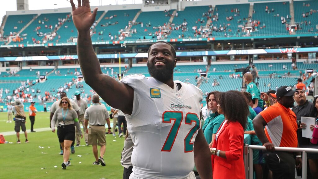 Dolphins place Terron Armstead on reserve-retired list