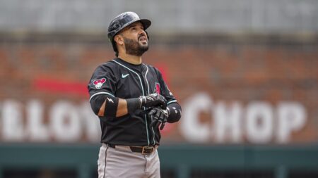 Braves blow six-run ninth-inning lead to Diamondbacks in historic loss