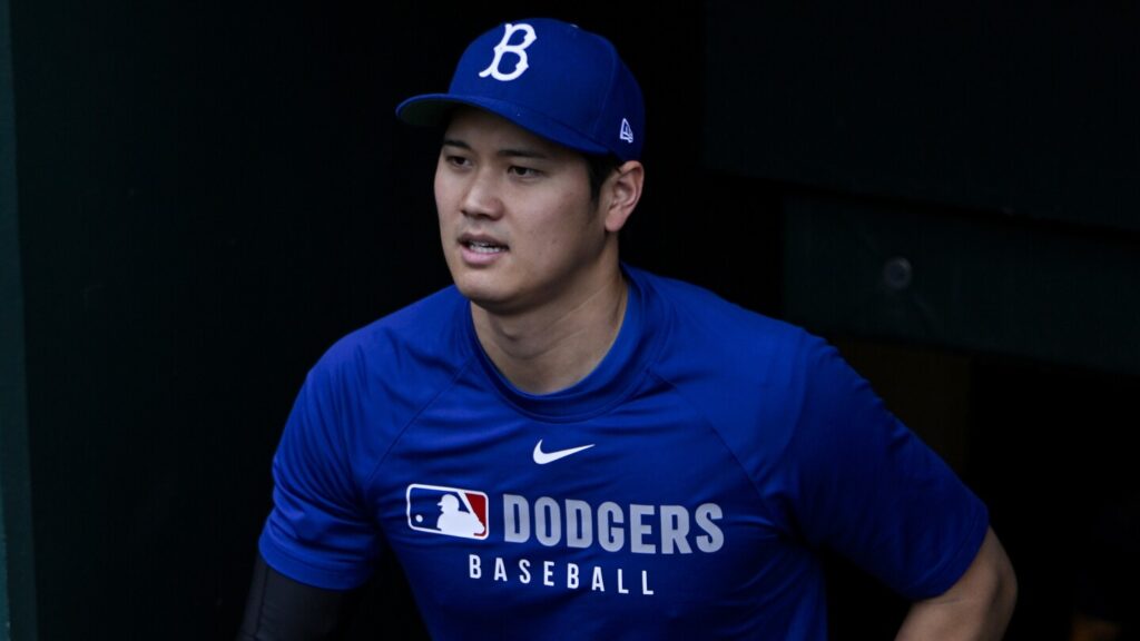 Dodgers say Ohtani will pitch on Monday night against Padres