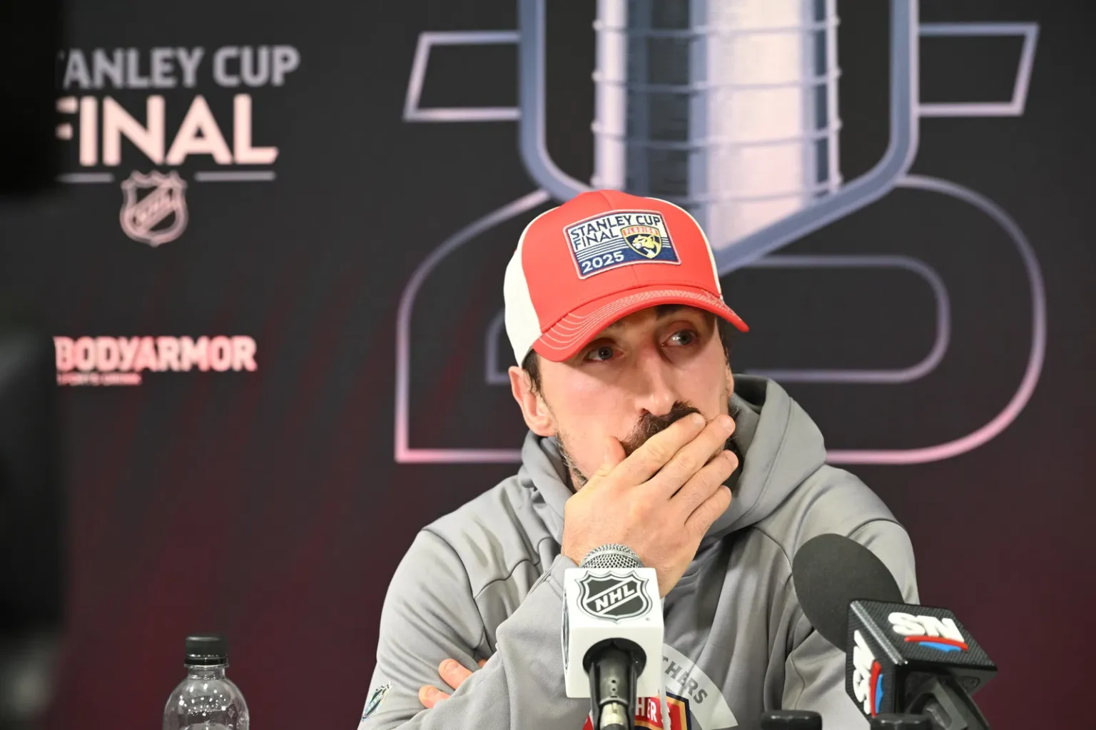Examining Brad Marchand contract with Panthers amid cap circumvention complaints