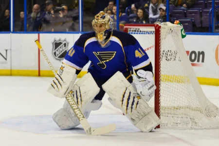 NHL News: Former Blues Goalie Officially Retires