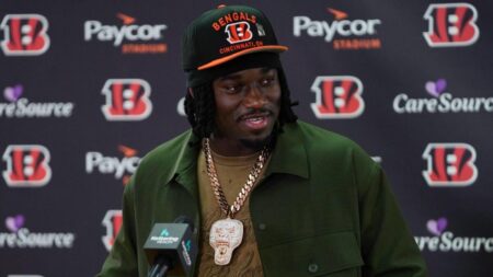 Texas A&M’s Mike Elko denies Shemar Stewart is eyeing college return amid Bengals contract dispute