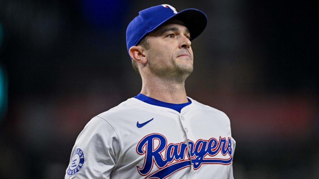 Phillies sign reliever David Robertson to 1-year deal in bid to win 2nd straight NL East title