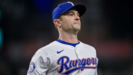 Phillies sign reliever David Robertson to 1-year deal in bid to win 2nd straight NL East title