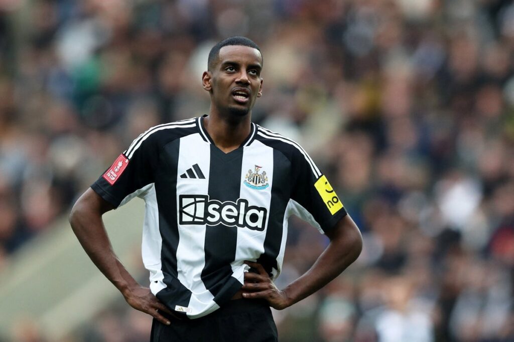 Alexander Isak eyes Newcastle exit with Liverpool and Chelsea monitoring situation