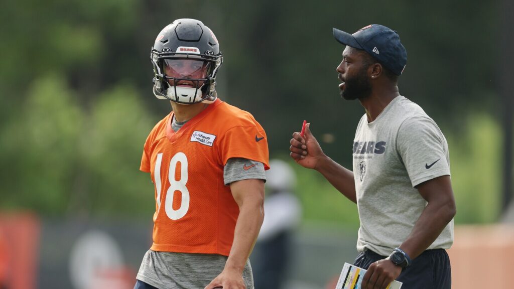 Bears aren’t sweating slow offensive start at training camp