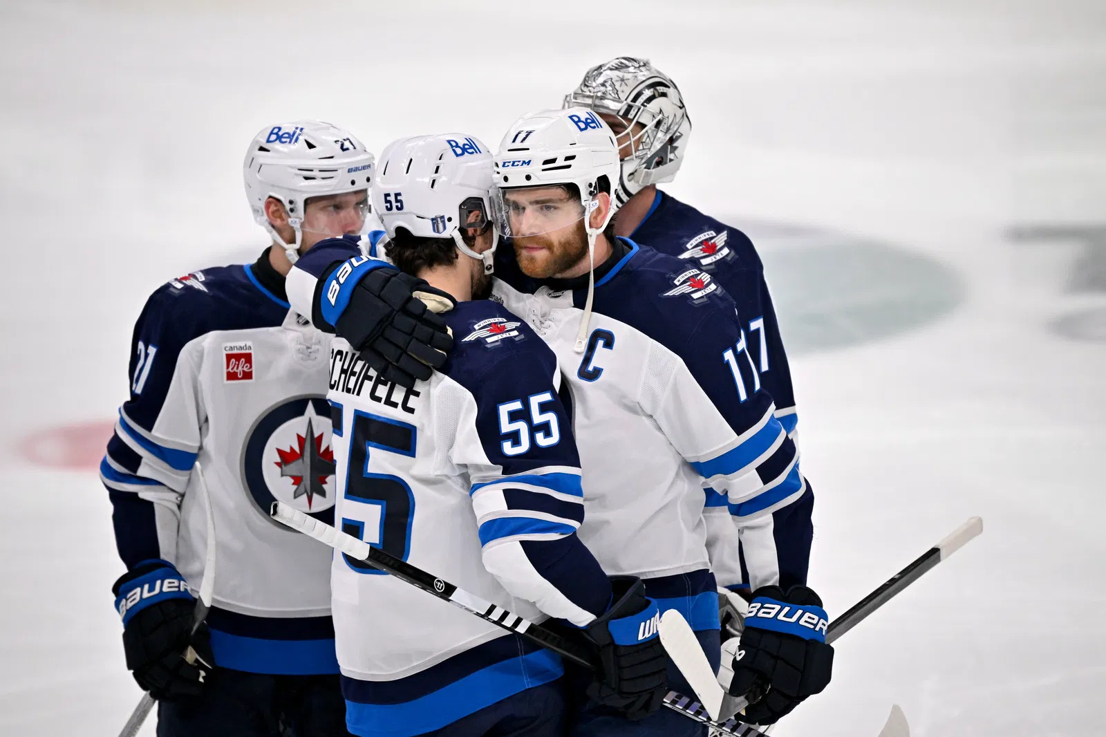 Can Winnipeg Contend After Losing Key Players in Lowry, Ehlers?