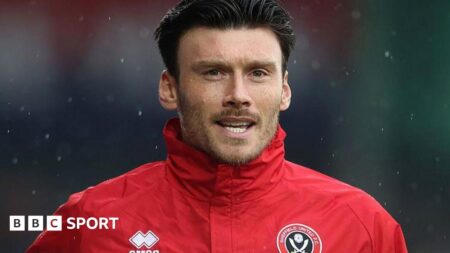 Kieffer Moore: Wrexham eye Sheffield United’s Wales striker
