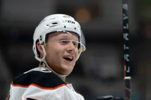 2025 Anaheim Ducks Prospect Rankings: 10. Nathan Gaucher