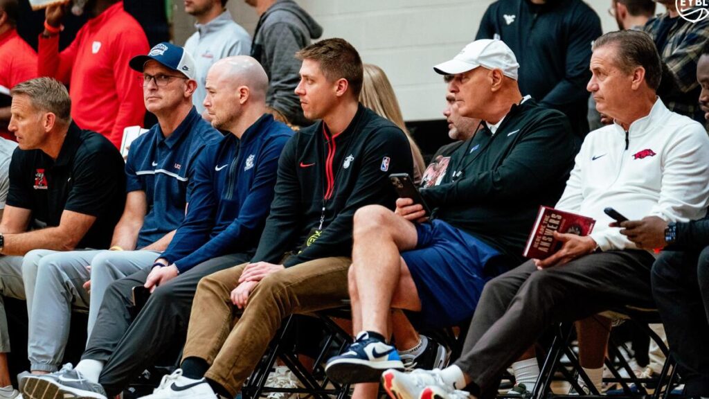 Lack of talent in 2026 class creates unique recruiting and roster-building strategy for college programs