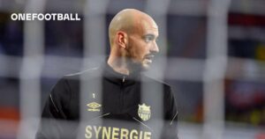 Official | Paris FC extend contract of veteran goalkeeper