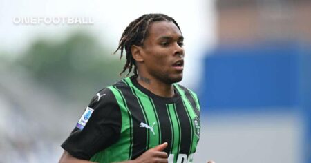 Sunderland in talks with Sassuolo over Armand Laurienté