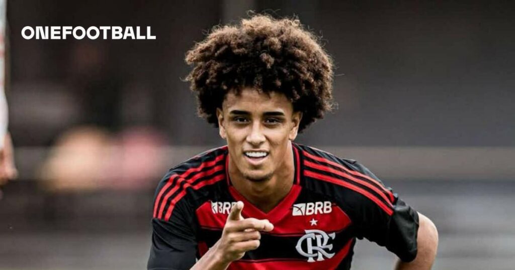 Barcelona enquire about 17-year-old Flamengo talent