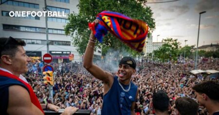 Barcelona announce new number for Lamine Yamal as contract is signed