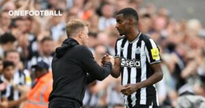 ‘We want him to stay’: Howe on Isak’s Newcastle future