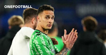 Al-Nassr submit offer to sign Manchester United’s Antony