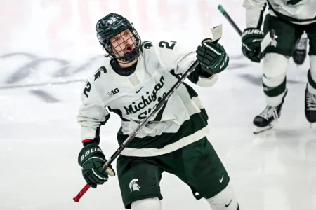 Tampa Bay Lightning Trade Forward Prospect Isaac Howard to Edmonton Oilers