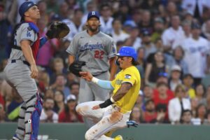 Clayton Kershaw can’t match Garrett Crochet’s consistency in Dodgers’ loss to Red Sox