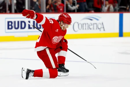 Blackhawks Legend Patrick Kane Signs One Year Deal With Red Wings