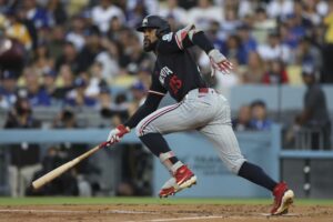 Bullpen sinks slumping Dodgers again in loss to Twins