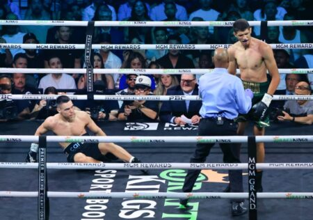Fundora batters Tszyu to retain WBC superwelter crown