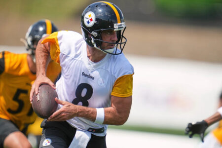 Steelers GM Omar Khan open to Aaron Rodgers staying in Pittsburgh longer than one year: ‘He’s a young 41’