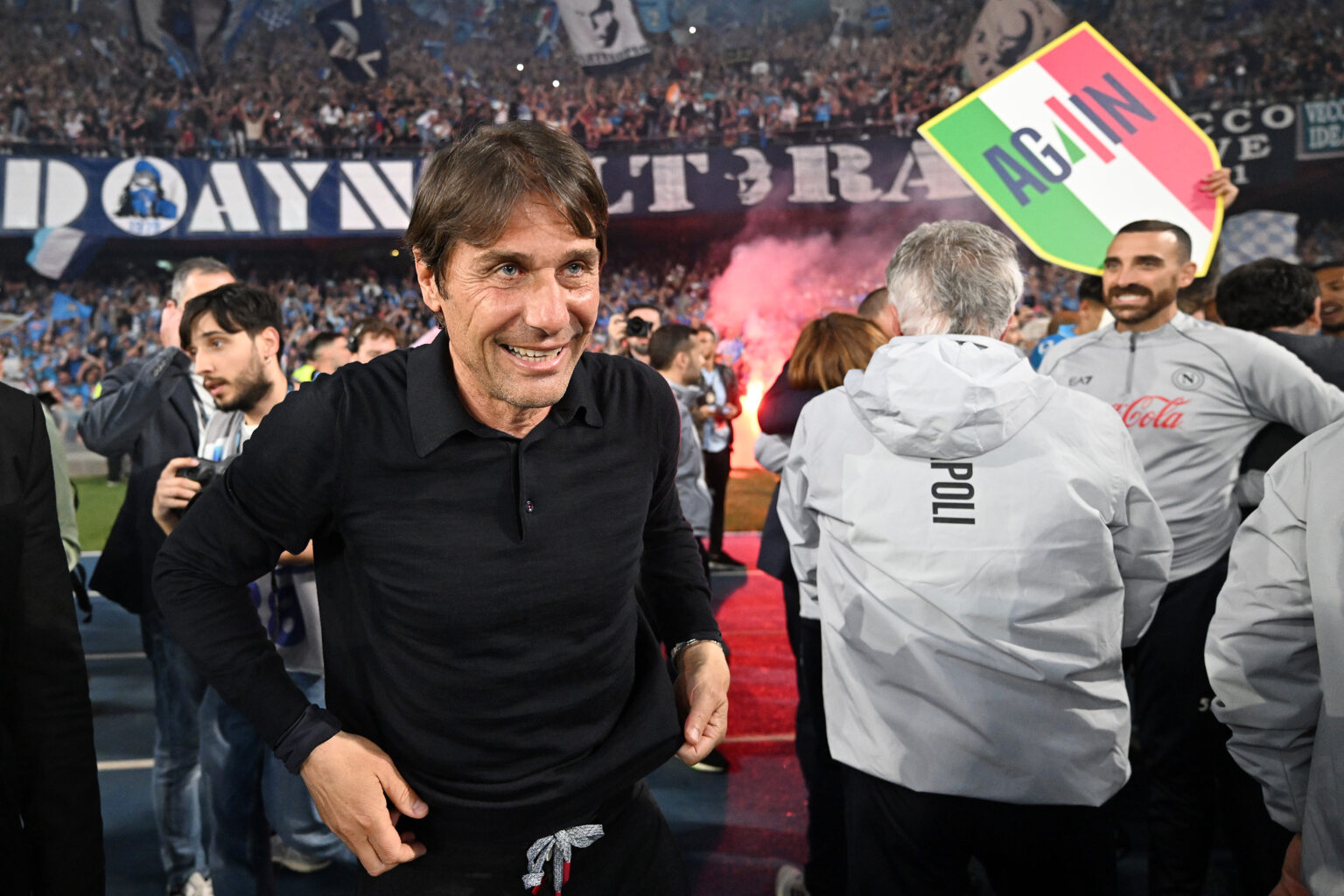 🎥 Live | Napoli, Conte speaks to the press: watch it on OneFootball