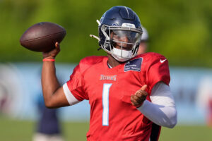 Cam Ward calls Titans offense ‘very mid right now,’ takes accountability for unit’s training camp struggles