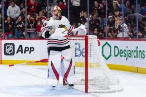 Blackhawks Promising Goalie Gets Big Praise