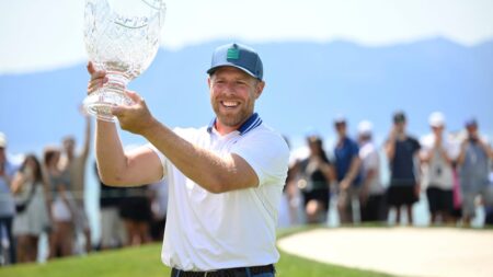 Wisconsin Badger Joe Pavelski wins celebrity golf tournament